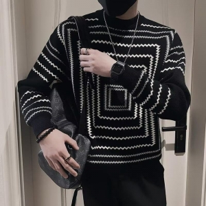 Свитер Пуловеры