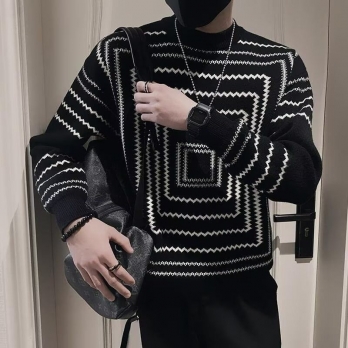 Свитер Пуловеры