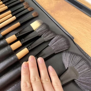 набор кистей для макияжа 32 шт